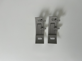 Precyzyjnie formowana wtryskowo plastikowa klamra i wspornik montażowy (para)